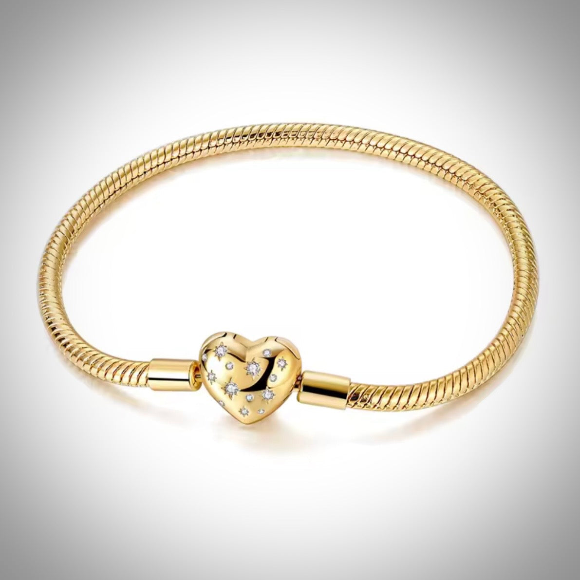 Bracelet en Maille Serpent Fermoir Cœur en Argent S925 Finition Doré Taille 18 cm